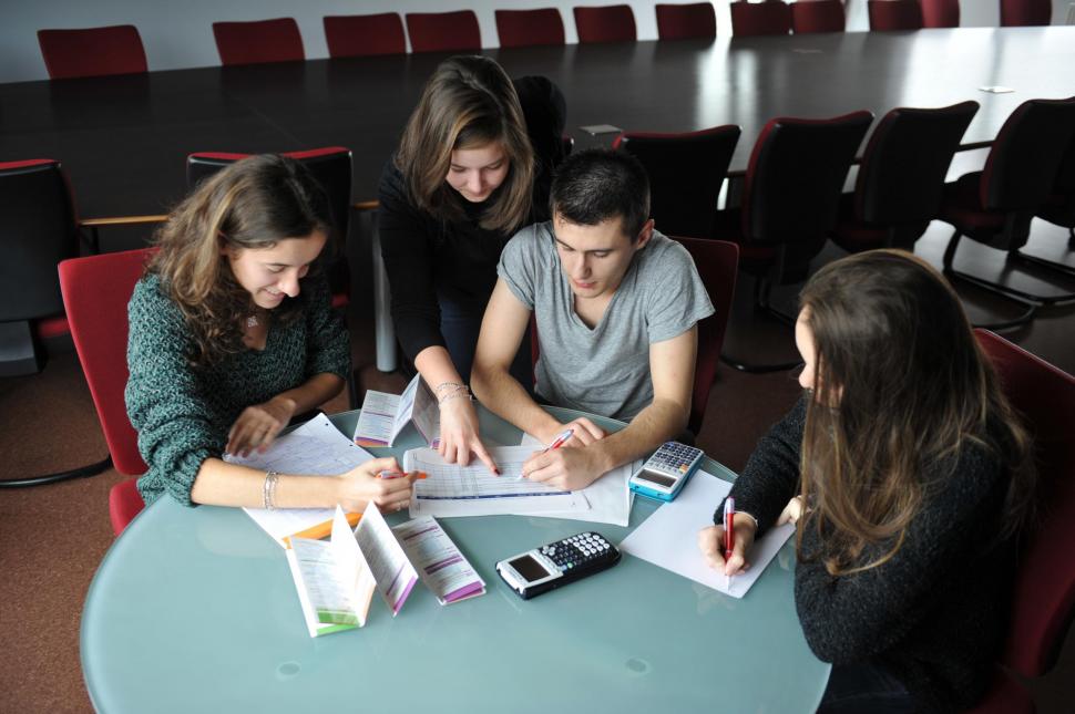 Etudiants en groupe